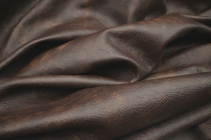 Topgrain leather with lightly sanded smooth finish